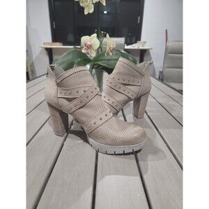 Pittarello Beige Leather  Boots Booties Italy Sz 41 US 9.5/10 Shipped Boxed